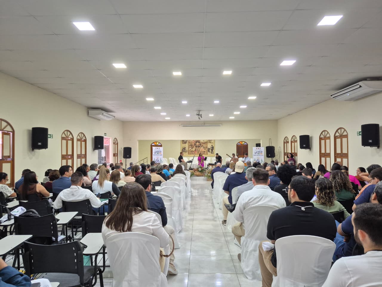 Abertura do seminário com apresentação musical